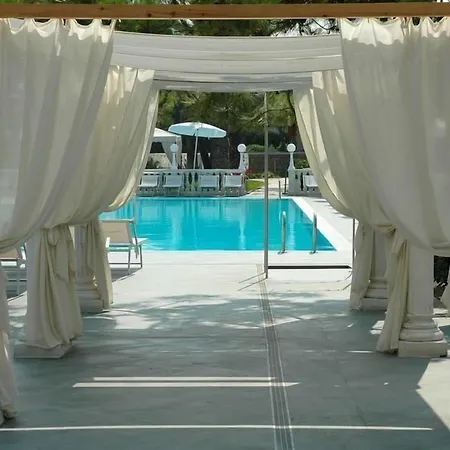 Hotell Domizia Palace