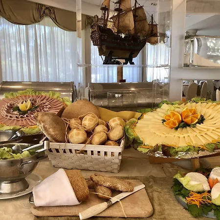 Domizia Palace 4* Baia Domizia