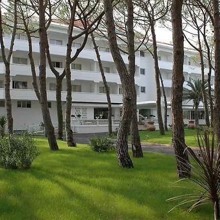 Domizia Palace Baia Domizia
