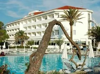 Hotel Domizia Palace 4*