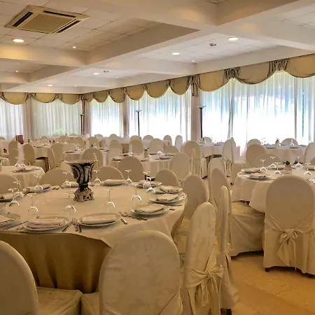 Domizia Palace Hotel