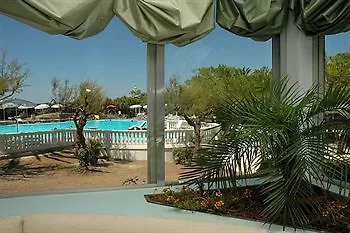 Domizia Palace Hotel